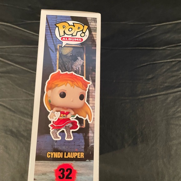 Funko pop albums #32 Cyndi Lauper - Picture 4 of 4